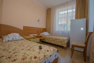 Номер стандарт двухместный в санатории Курортная больница в городе Кисловодске - фотография